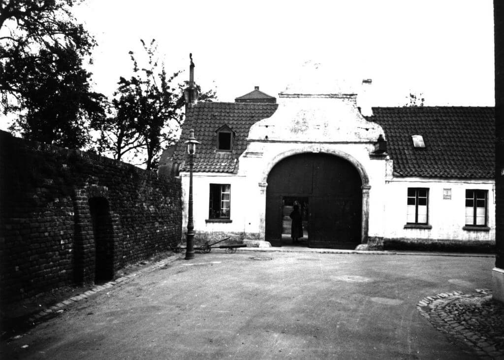 Issumer Turm im Jahre 1939 (Quelle: Der Oberbürgermeister, Stadtarchiv Krefeld)