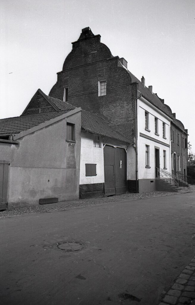 Margaretenstraße 46-48 im Jahre 1939 (Quelle: Der Oberbürgermeister, Stadtarchiv Krefeld)